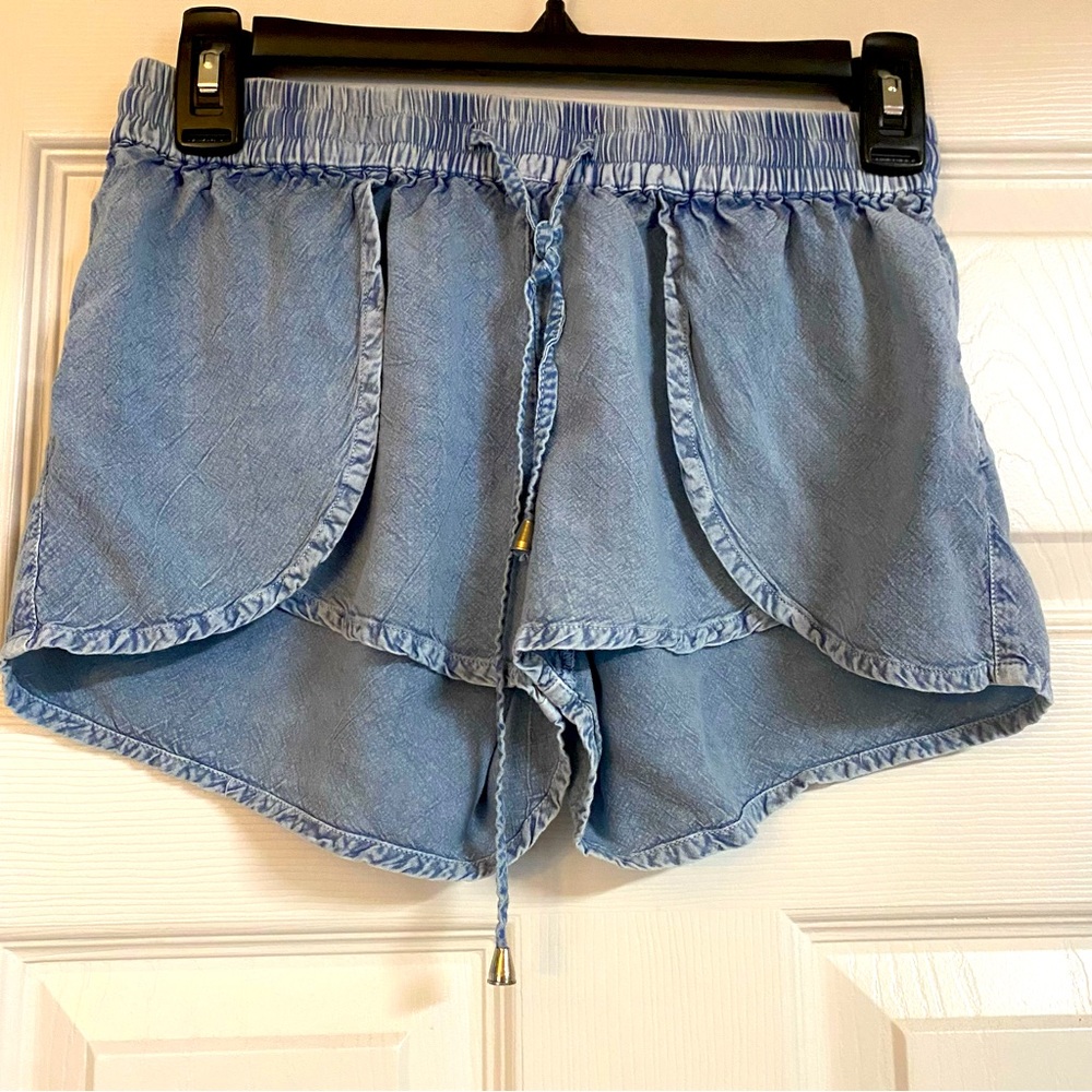 Earthbound shorts small